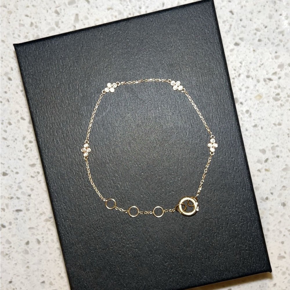 Idyl Glow 14k solid gold + diamonds